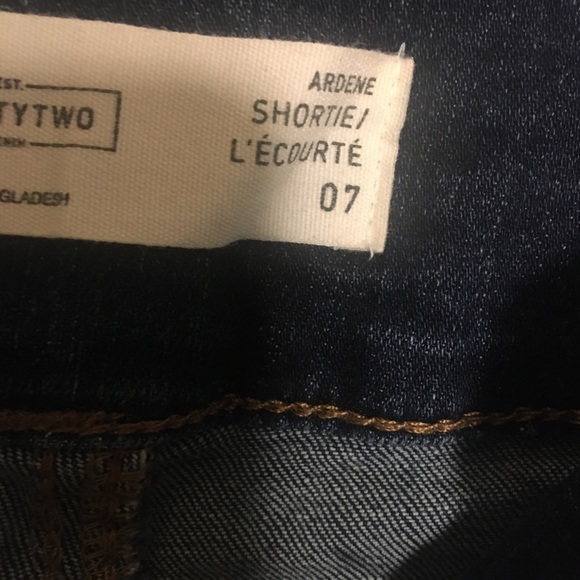 Shorts size 7 juniors - Picture 2 of 2